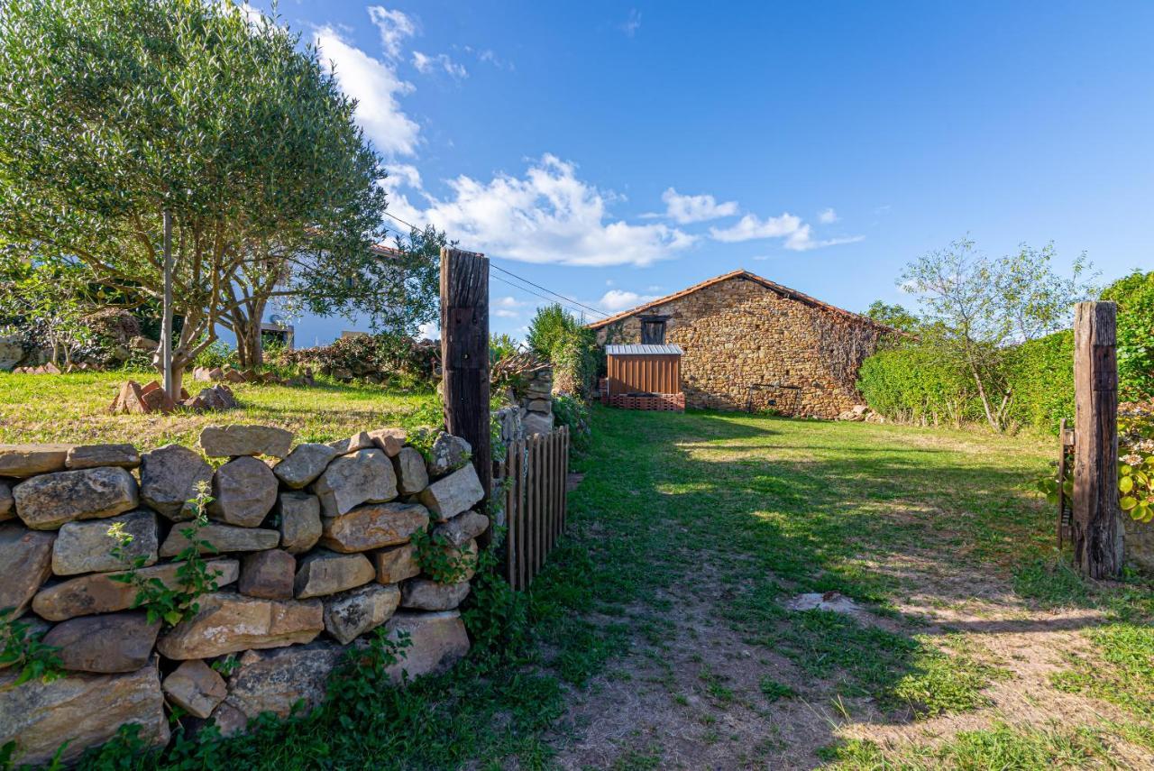 La Curuxa Villa Colunga Exteriör bild